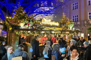 Der Feuerzangenbowle Standl von Distel